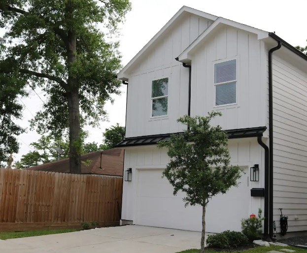 Property 1 Thumbnail